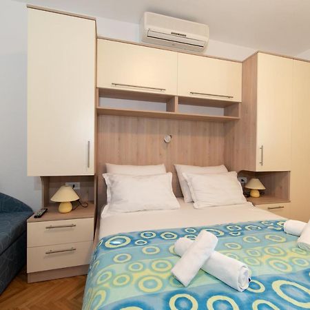 Apartman Dese 2+1 Tucepi Exterior photo