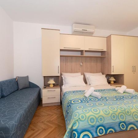 Apartman Dese 2+1 Tucepi Exterior photo
